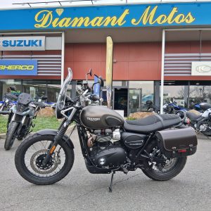 Triumph street scrambler 900