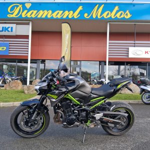 KAWASAKI Z900